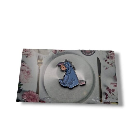 Disney Winnie-the-Pooh Eeyore Pin/Brooch - Picture 5 of 7